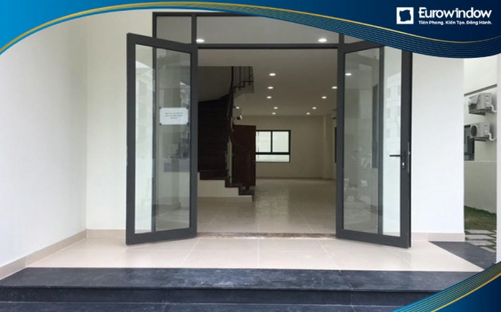 cửa nhôm thủy lực 4 cánh